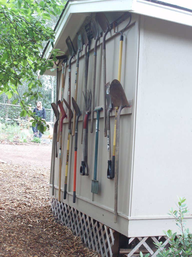 garden storage tool